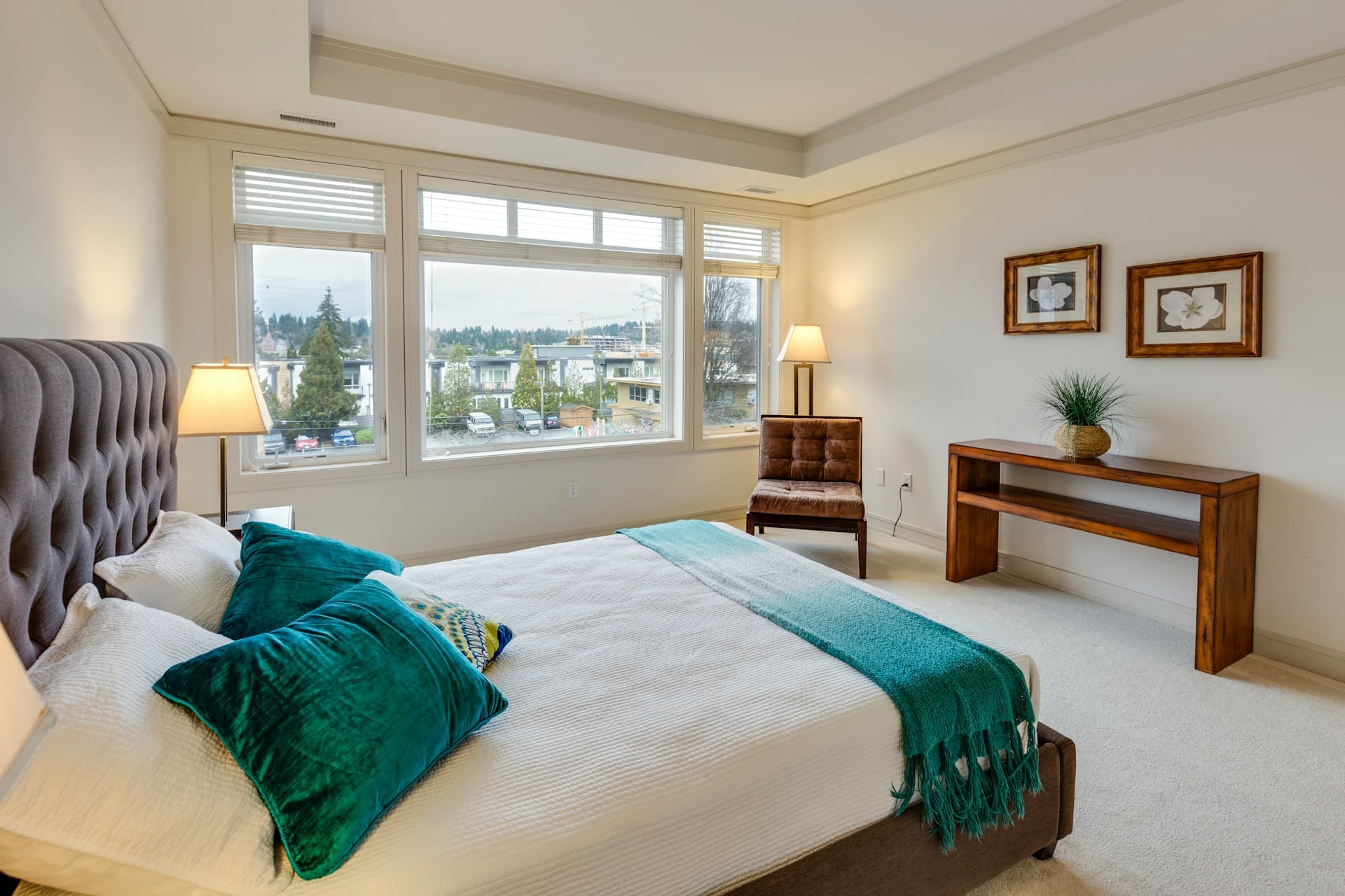 Rental property in Hollywood, Los Angeles - Luxury 3-bedroom condo near Sunset Boulevard with 